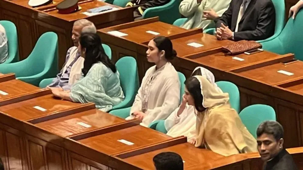 সংসদ অধিবেশনে ড. ইউনূস-সেনাপ্রধান-জাইমাসহ উপস্থিত ছিলেন যারা