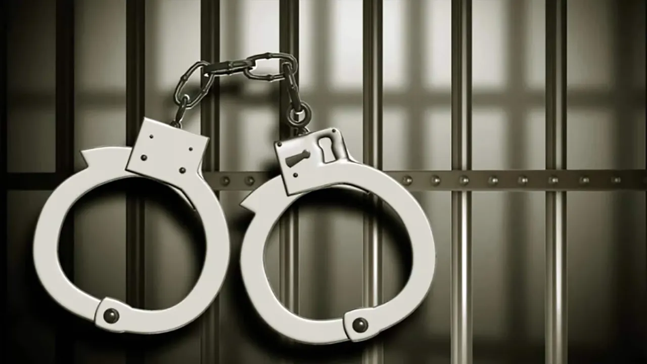Six AL Leaders, Activists Arrested from Flash Mob in Capital