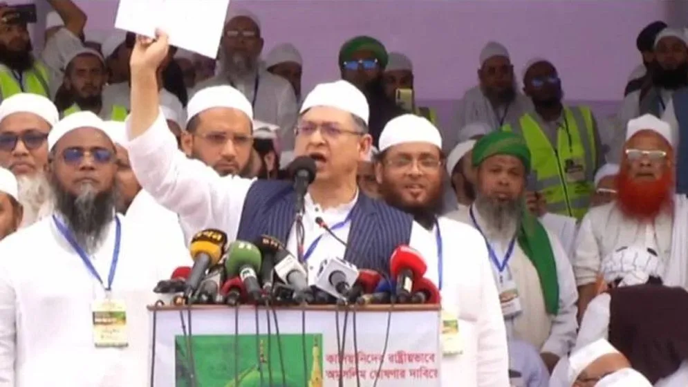 যারা রাসুলকে মানে না তারা মুসলিম হতে পারে না: সালাহউদ্দিন আহমেদ