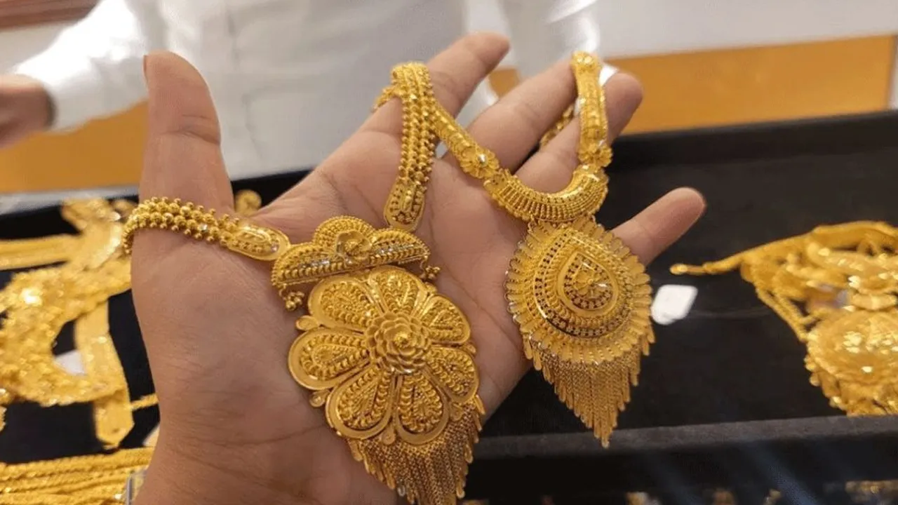 ফের কমল স্বর্ণের দাম