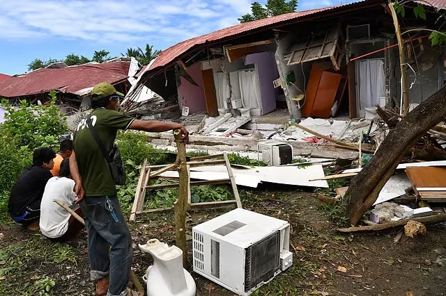 Indonesia school collapse death toll rises to 17, dozens still missing