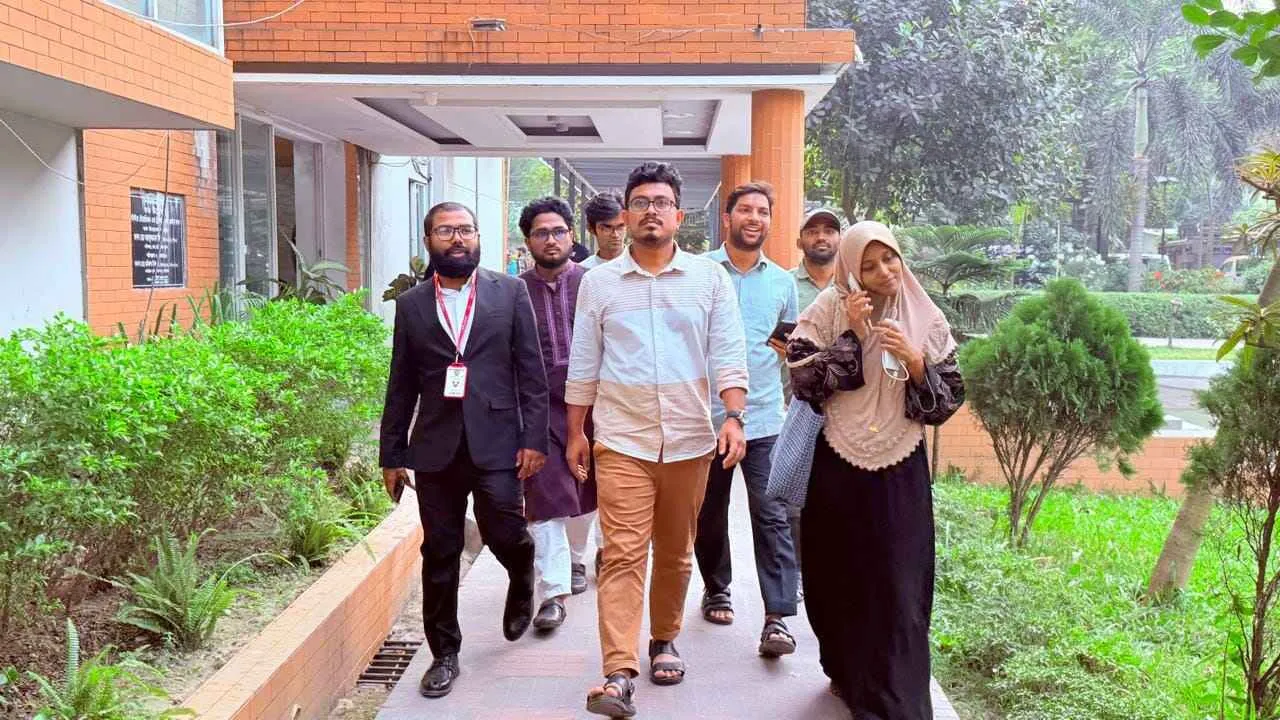 সাইবার ইউনিটে অভিযোগ দিলেন ডাকসু ভিপি