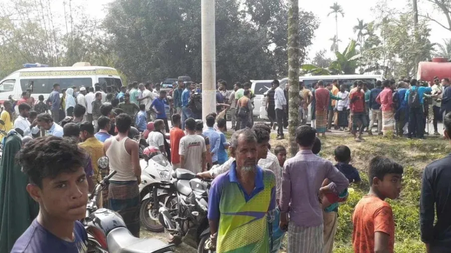 Bus-autorickshaw collision leaves 7 dead in Mymensingh