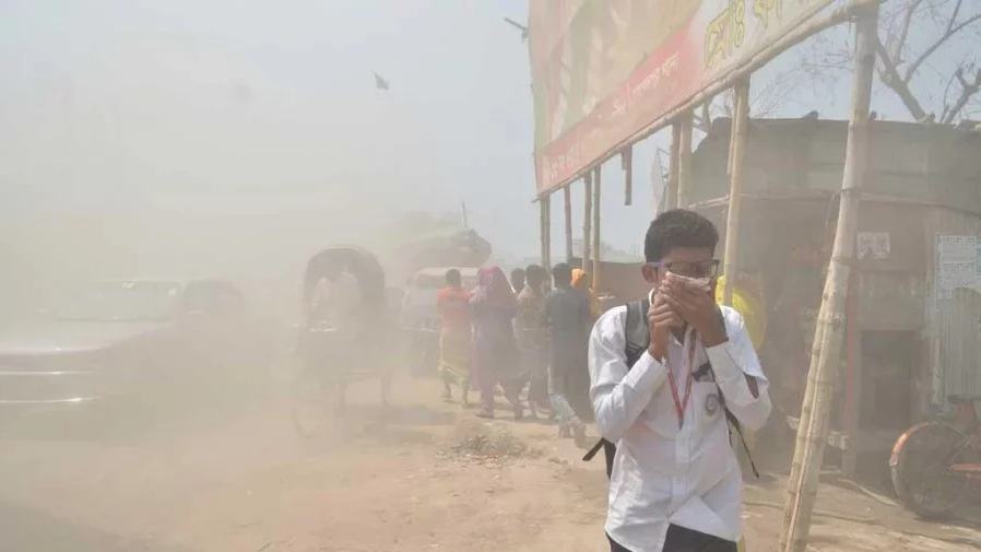 Dhaka’s air unhealthy for sensitive groups Tuesday morning