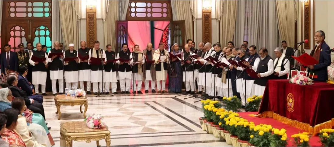 PM Hasina, cabinet members take oath of office at Bangabhaban