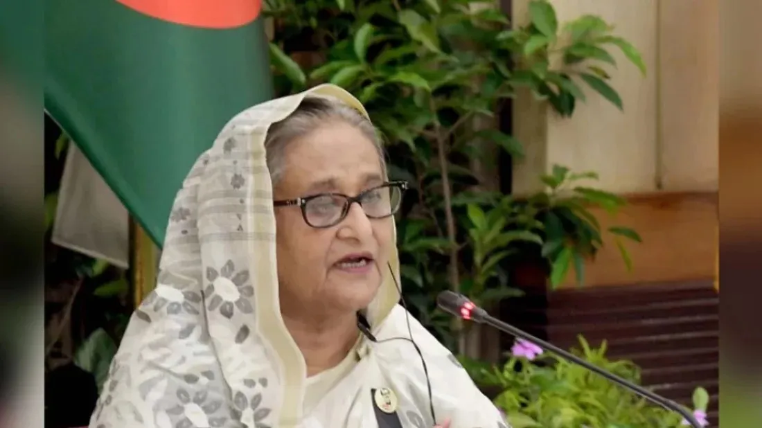 PM tells economists to make plans, policies considering local realities