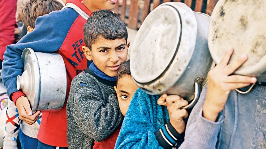 Gaza residents ‘running out of time, options’