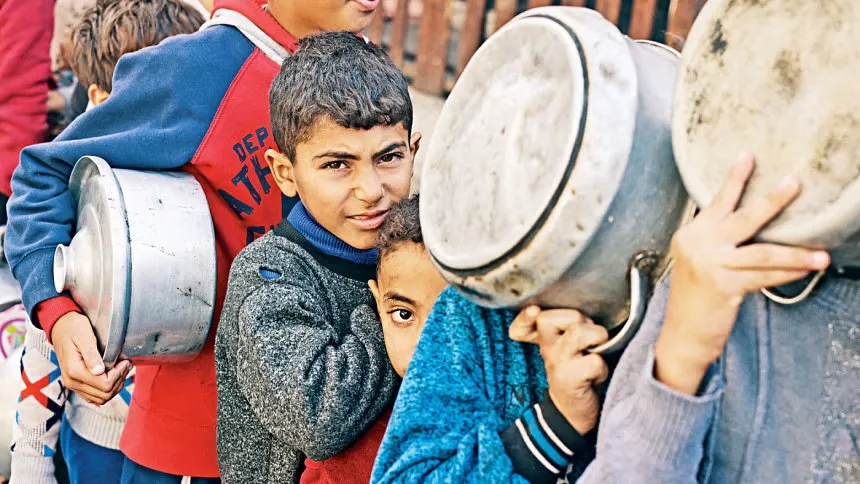 Gaza residents ‘running out of time, options’