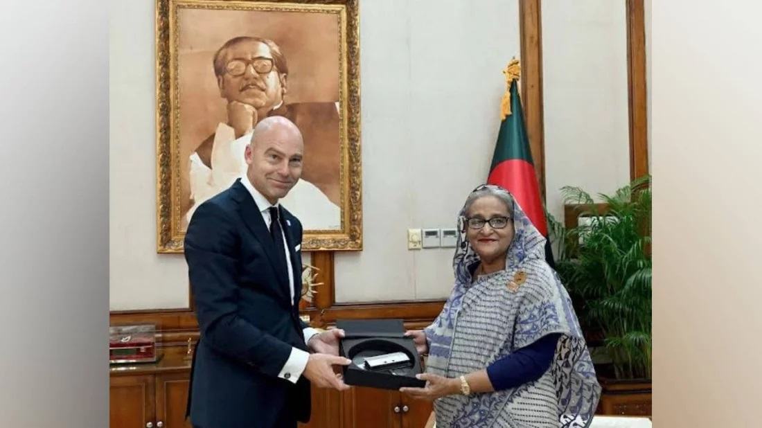 PM Hasina receives maiden GCA Local Adaptation Champions Award