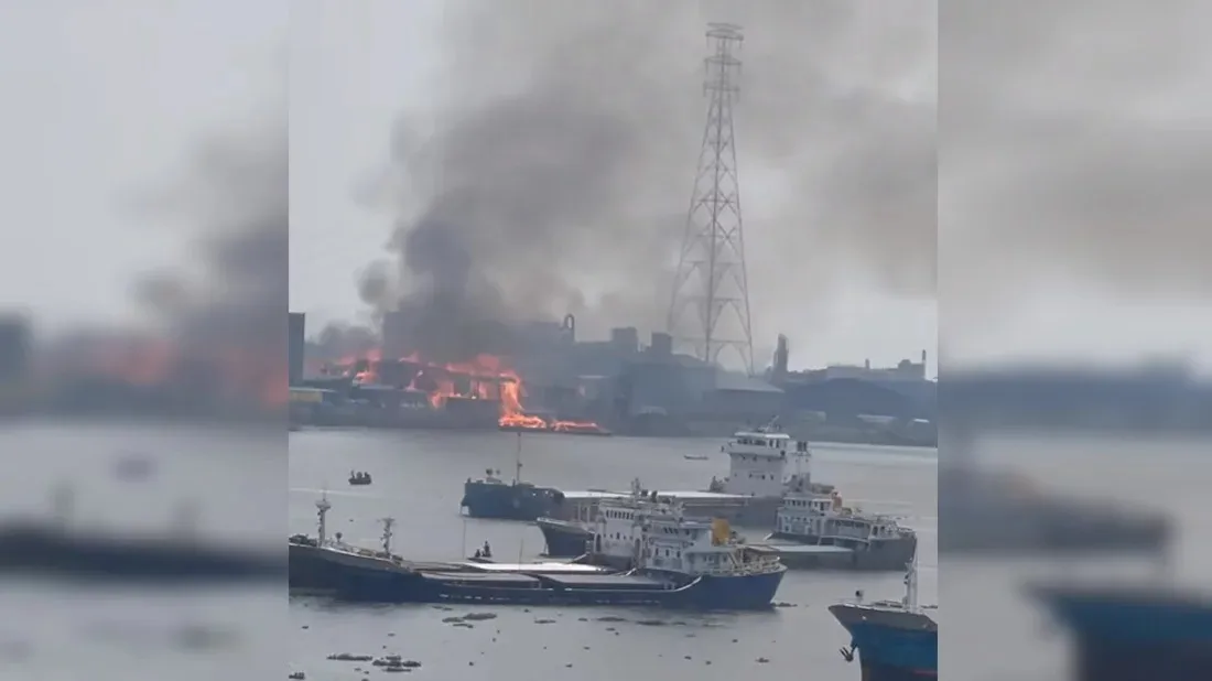 Fire breaks out in Munshiganj factory