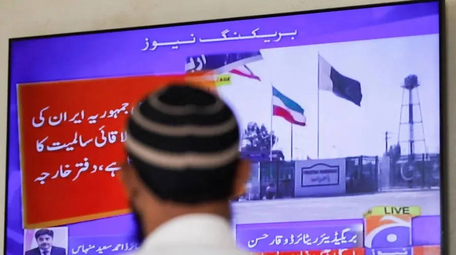 9 dead in Pakistan strikes on Iran