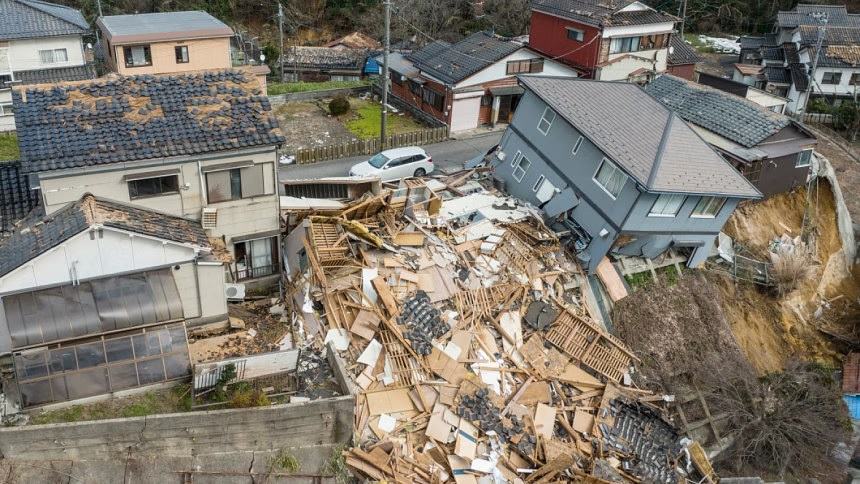 Japan quake death toll hits 30: local govt