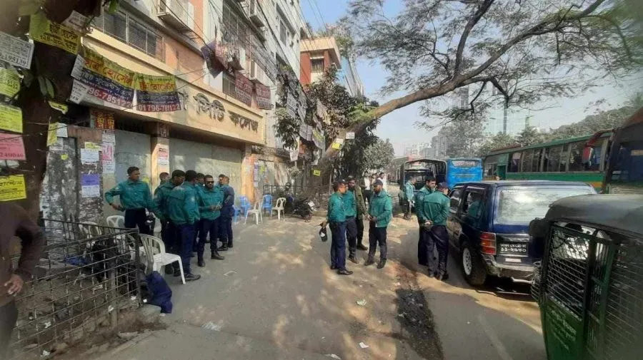 Additional police deployed in Dhaka’s Science Lab area