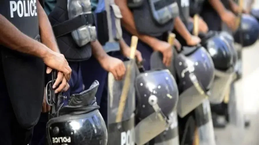 Six Chittagong DB officers suspended for 3.5C extortion