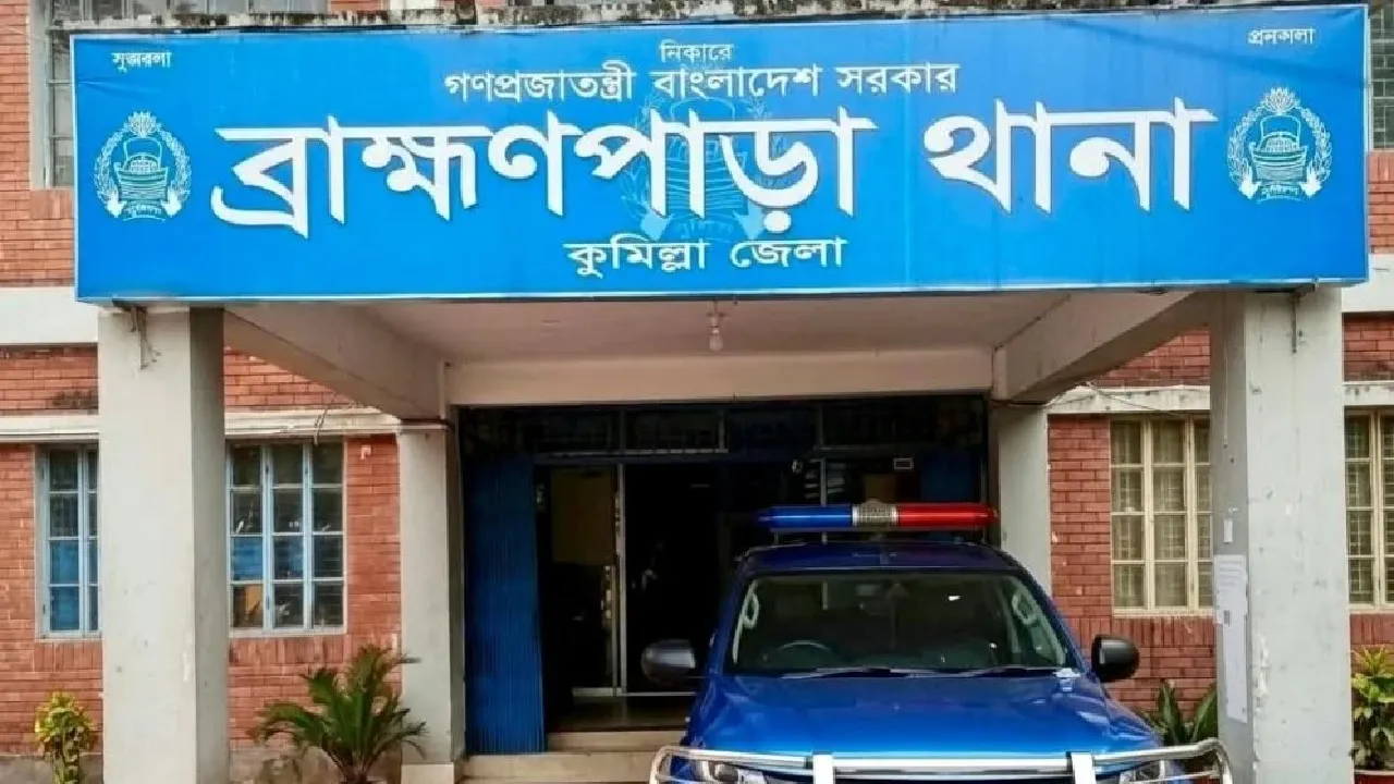 এবার দুই বাংলাদেশি পুলিশকে ধরে নিয়ে গেল বিএসএফ