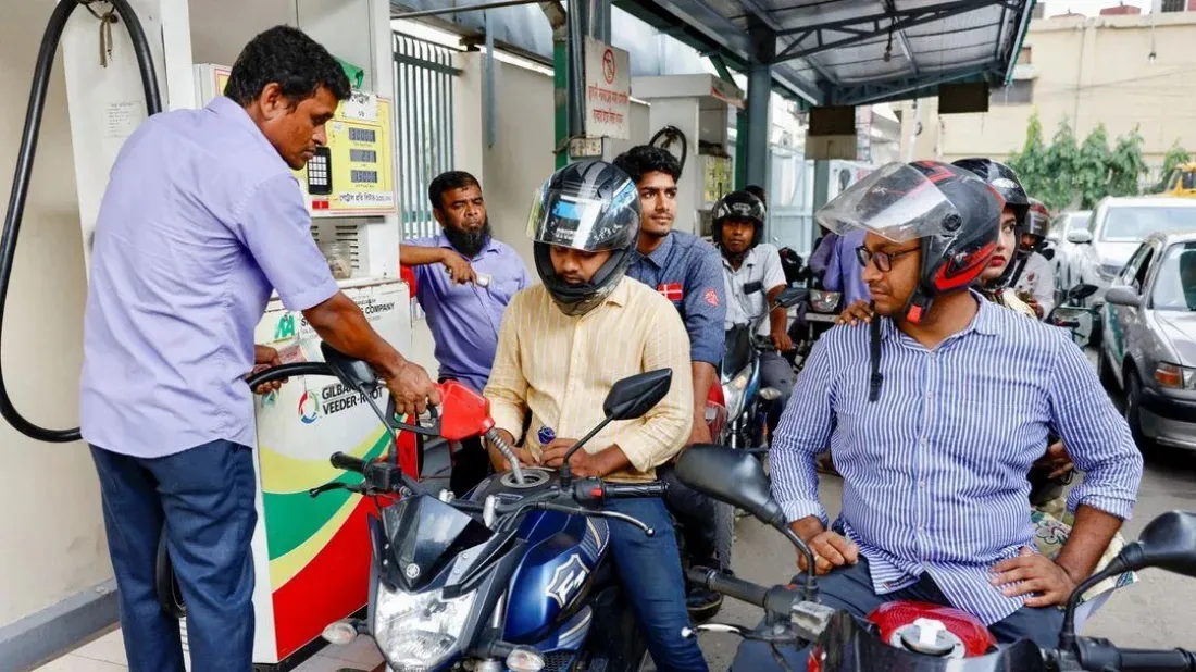Police HQ asks officers to implement 'no helmet, no fuel' policy