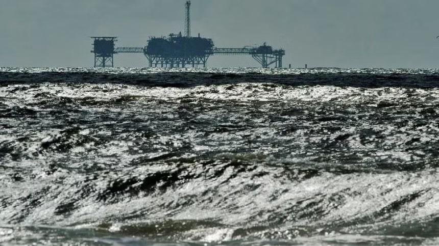 Oil prices jump after oil powers' announcement of output cut