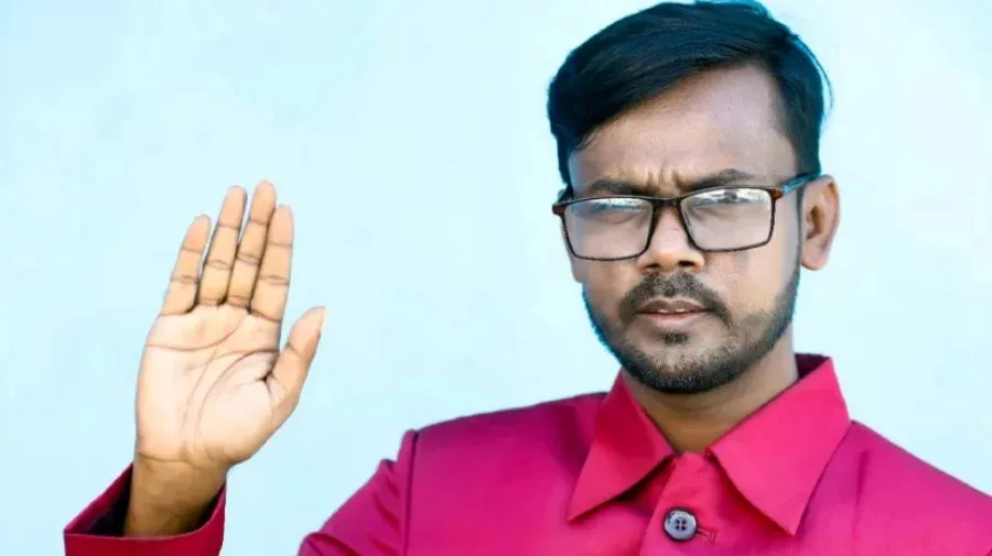 Hero Alom comes under attack again