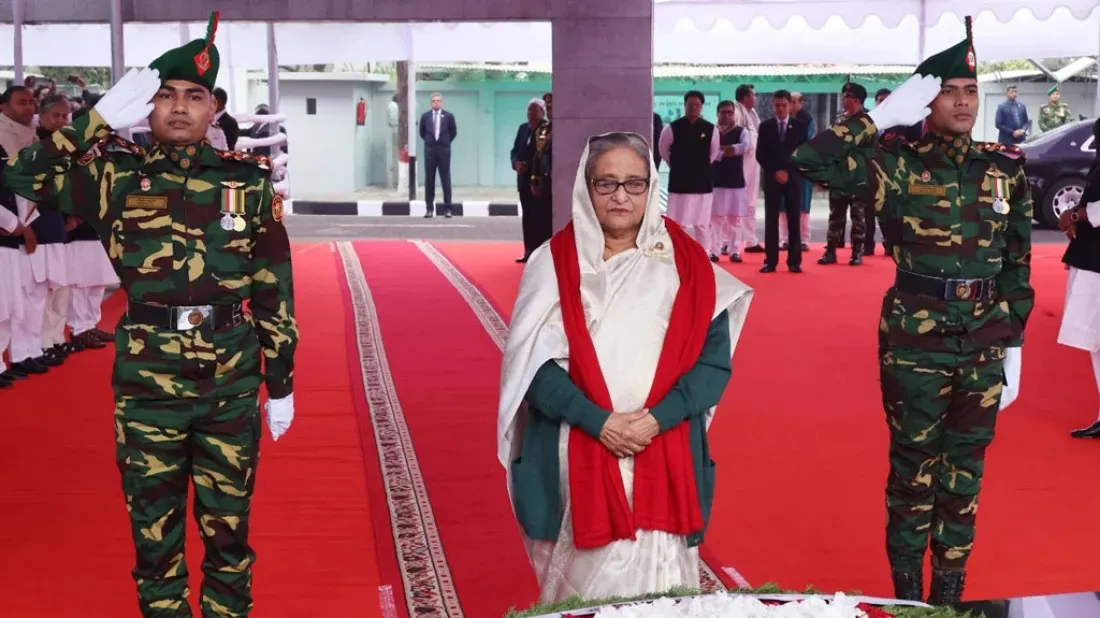PM Hasina, new cabinet members pay homage to Bangabandhu's portrait