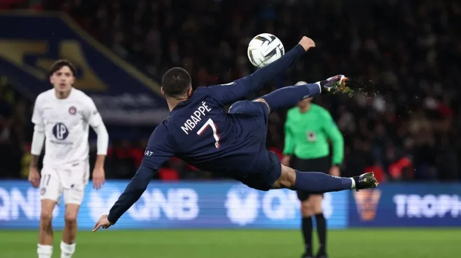Mbappe guides PSG to French Champions Trophy title