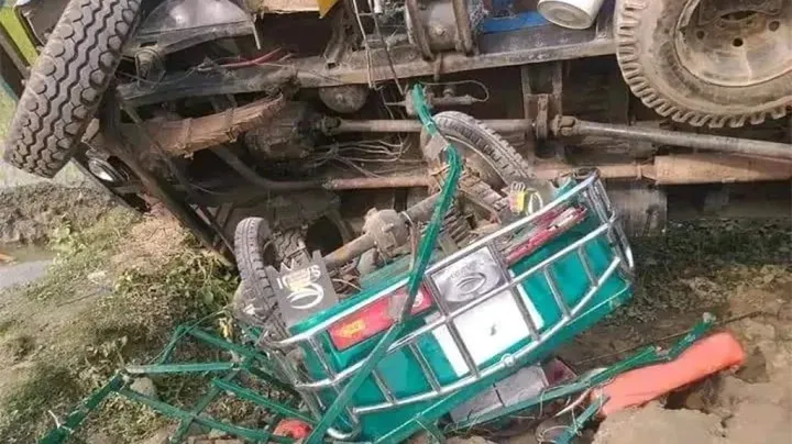 Road accidents: Mother, daughter among 6 killed in Chittagong, Mymensingh