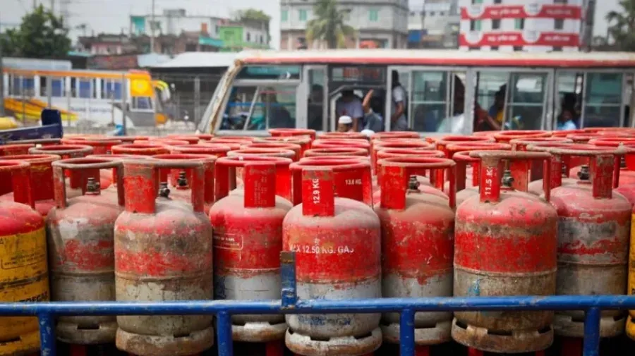 LPG price goes up by Tk18 per 12kg cylinder