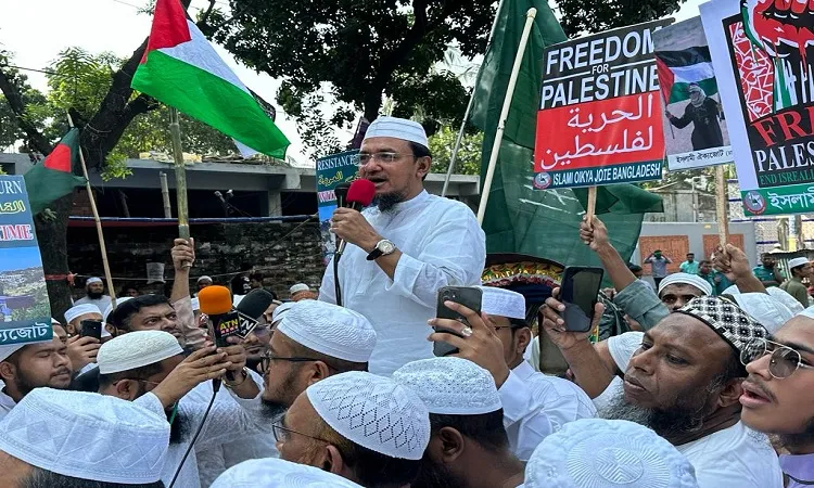ফিলিস্তিনিদের স্বাধীনতা নিশ্চিত করতে সর্বশক্তি নিয়োগ করতে হবে: মুফতী ফয়জুল্লাহ