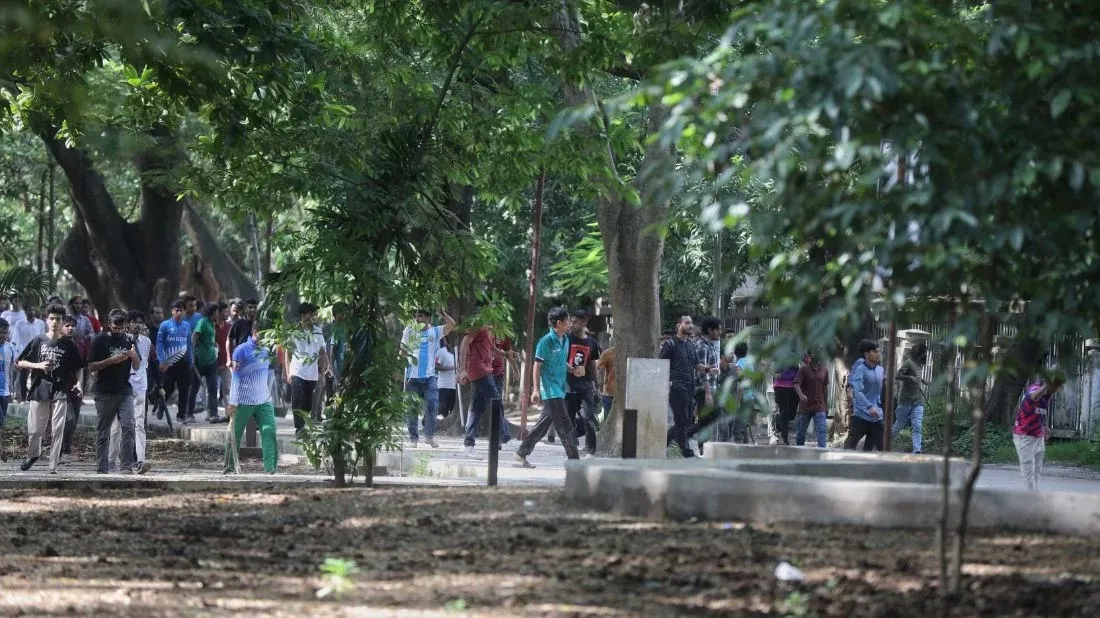 Chhatra League takes control of DU campus after clashes