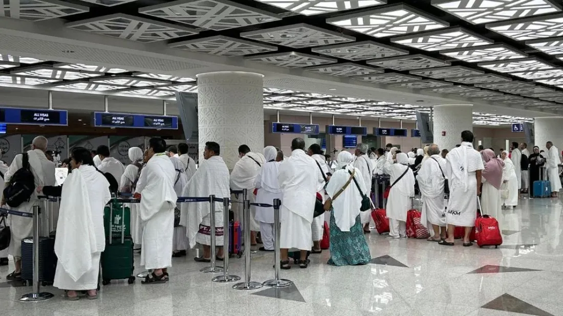 First dedicated Hajj flight returns to Bangladesh with 417 pilgrims