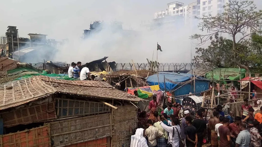 Shanty town in Chittagong catches fire