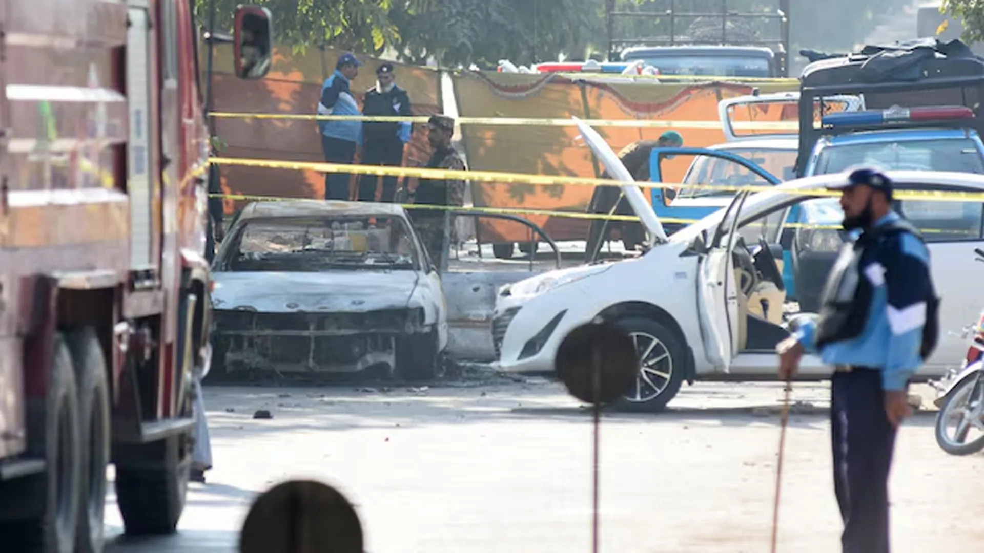 12 killed in Pakistan suicide bombing