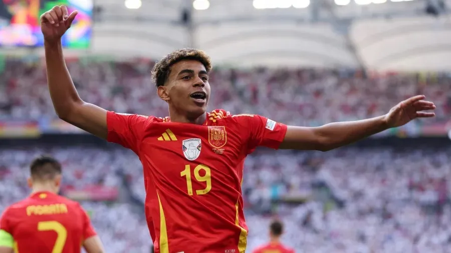 New Barcelona coach Flick hails Yamal