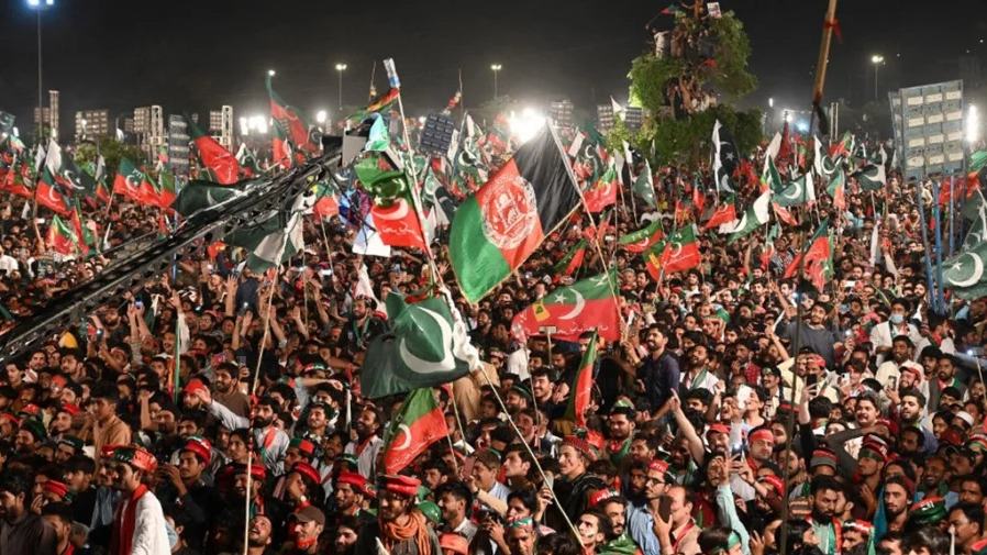 Pakistan set to hold elections under military's long shadow