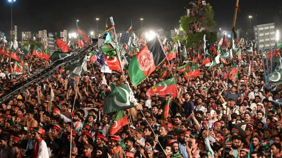 Pakistan set to hold elections under military's long shadow