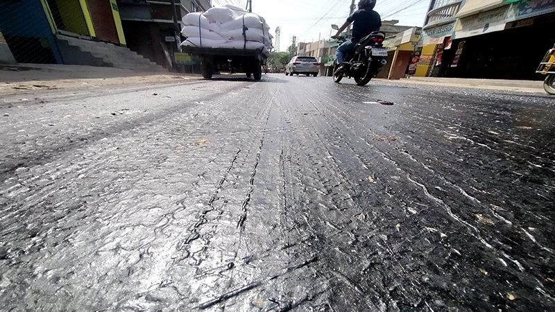 Heatwave grips Jashore, temperatures soar to record high