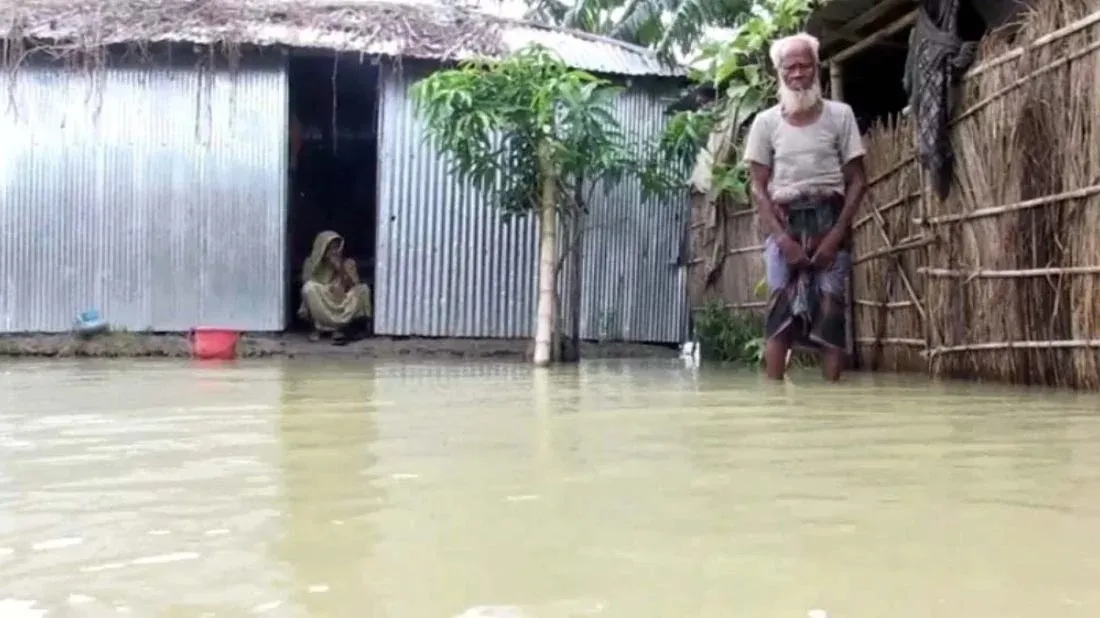 20,000 Rangpur residents stranded as Teesta flows above danger level