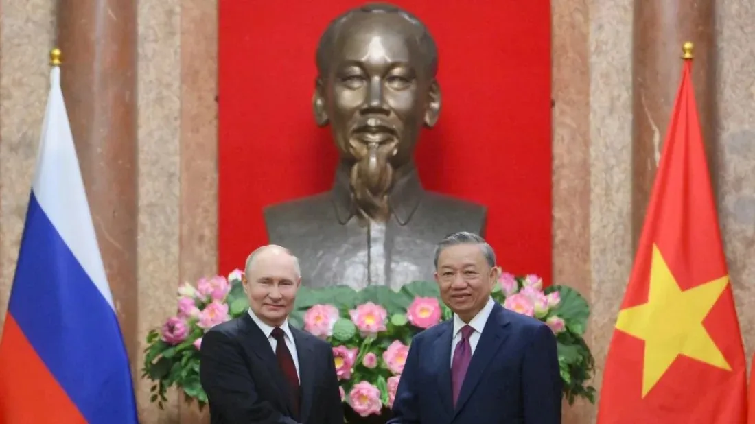 Putin in Vietnam after inking N Korea defence pact