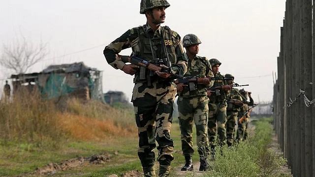 Bangladeshi shot dead by BSF along Thakurgaon border