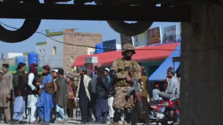 Attack on Pakistan army post near Afghan border kills 7