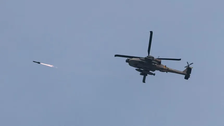 Israel bombs northern Gaza, reports mounting military losses