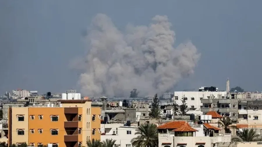 Khan Younis battle threatens biggest hospital still working in Gaza