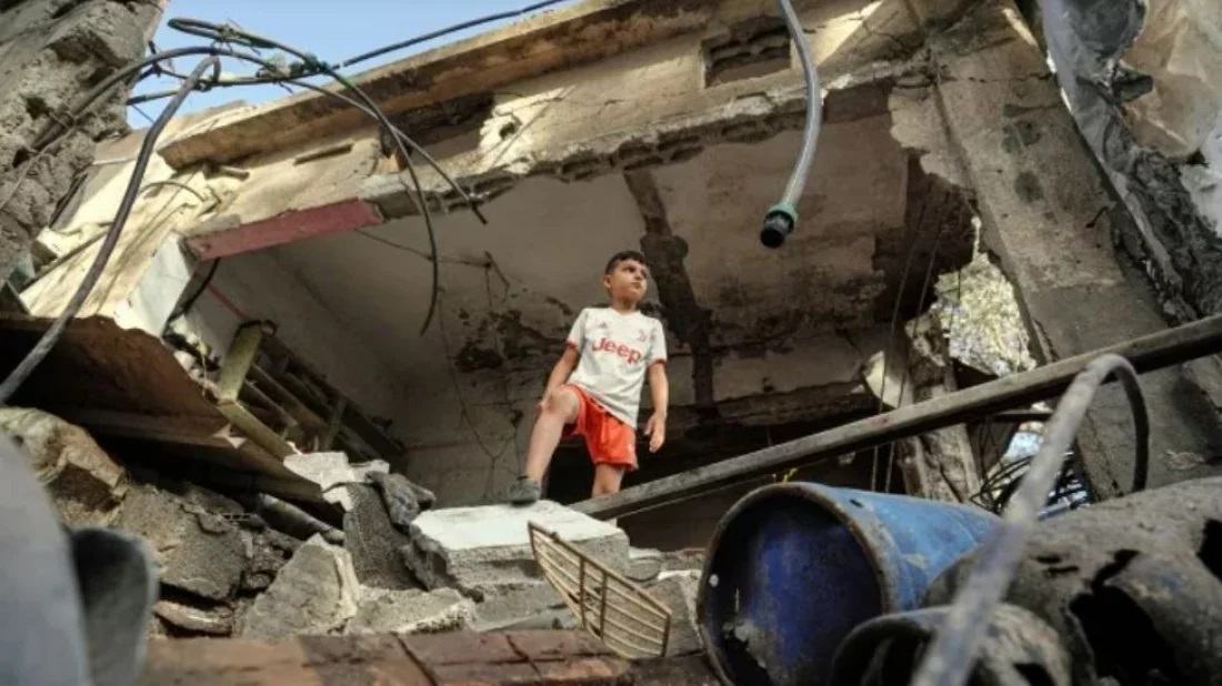 Israel launches deadly Gaza strikes, says ready for new truce talks