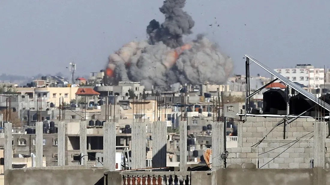 Israel bombards Rafah ahead of talks aimed at sealing truce