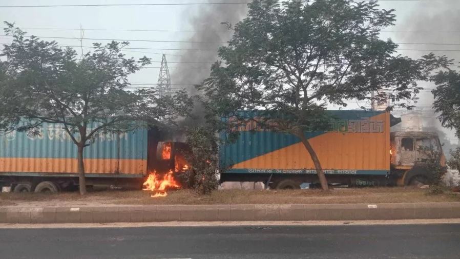 Two covered vans set ablaze in Gazipur