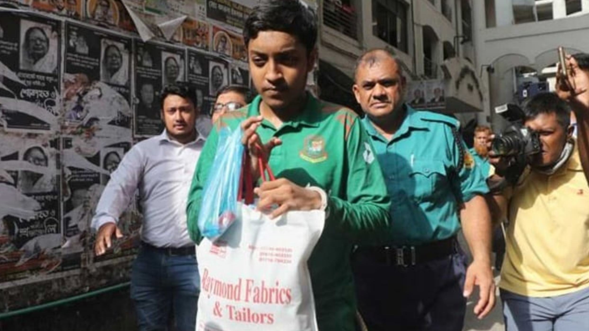 এইচএসসিতে জিপিএ-৫ পেলেন আলোচিত সেই ফাইয়াজ
