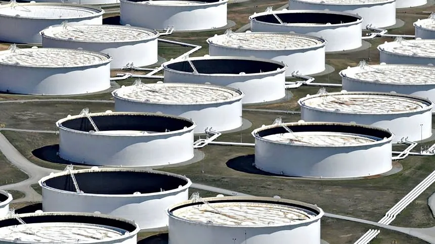 Oil rises ahead of Fed meeting as Middle East conflict persists