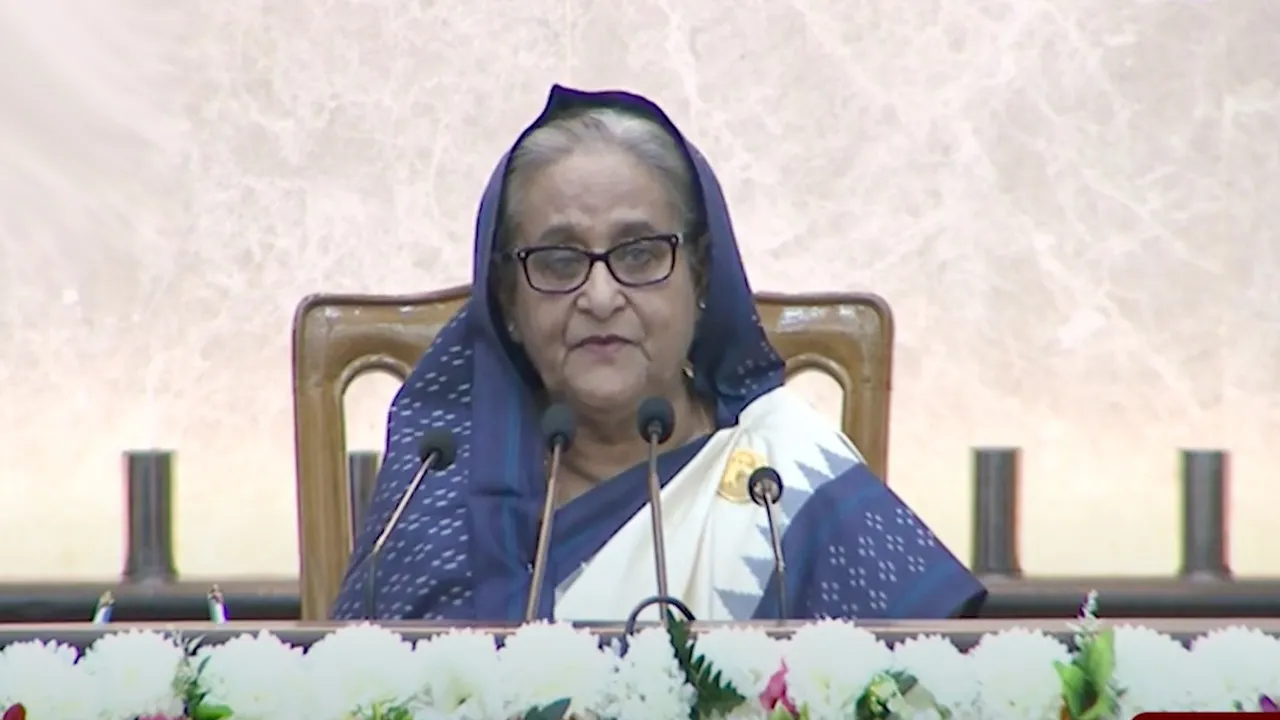 PM Sheikh Hasina Emphasizes Honor for Freedom Fighters at Fellowship Award Ceremony