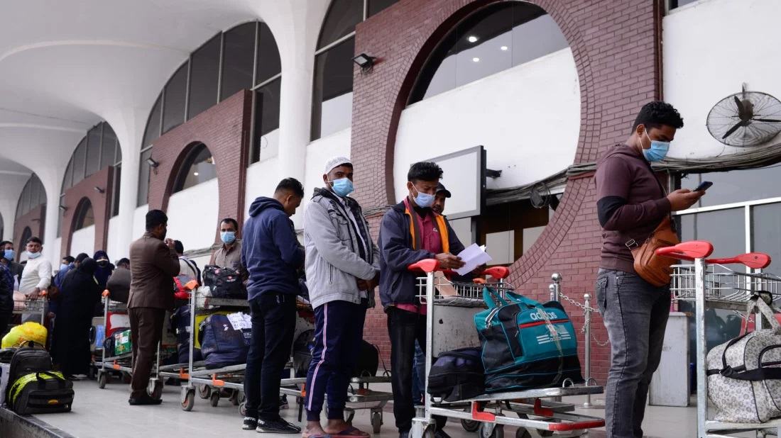 Maldives bans hiring workers from Bangladesh