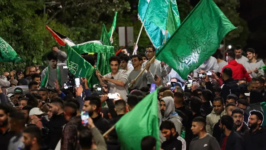 Hamas fighters to free more hostages as families reunite