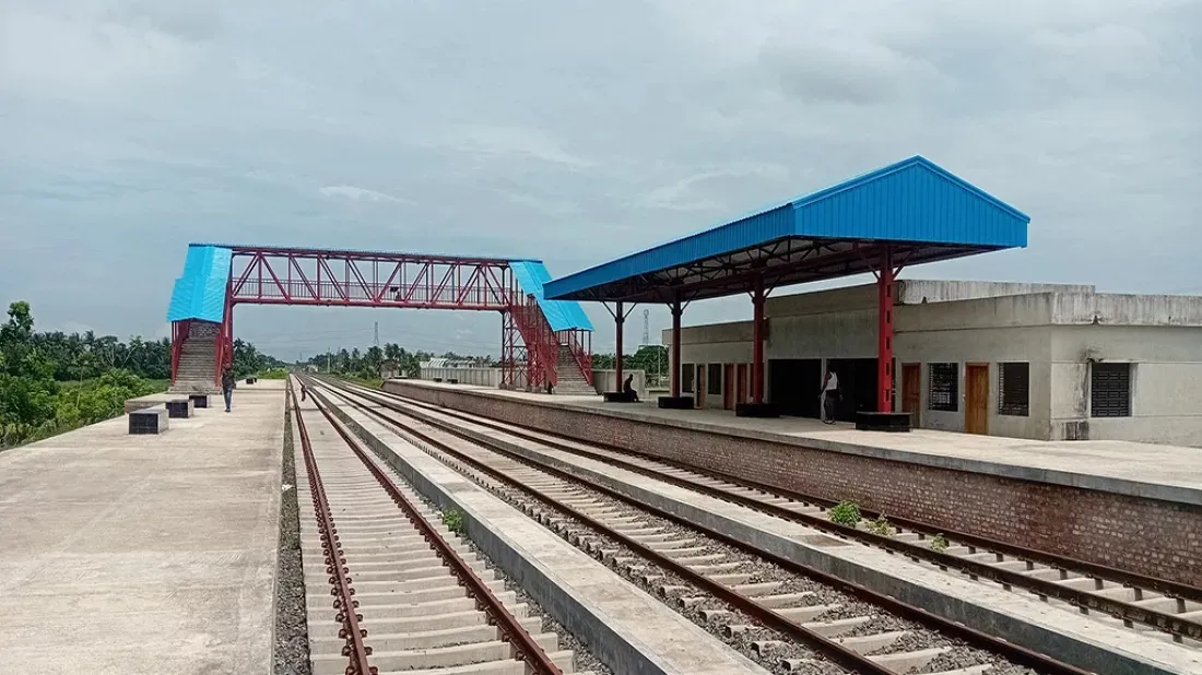 Train services on Khulna-Mongla railway line not operational after 2 months since inauguration